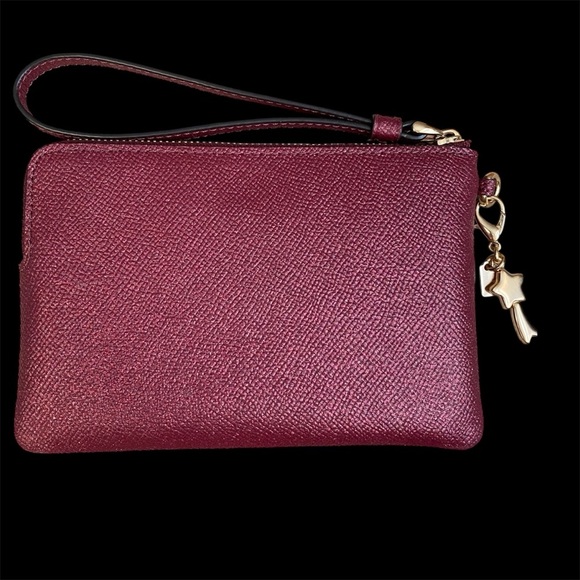 NWT Coach Zip Leather Wristlet - Picture 4 of 7